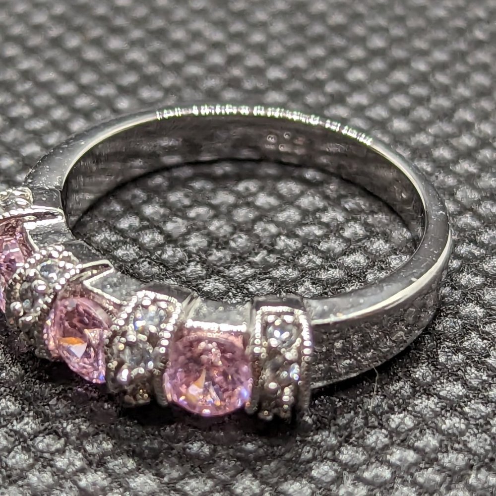 Sterling size 5 ring with pink cz - Picture 2 of 2